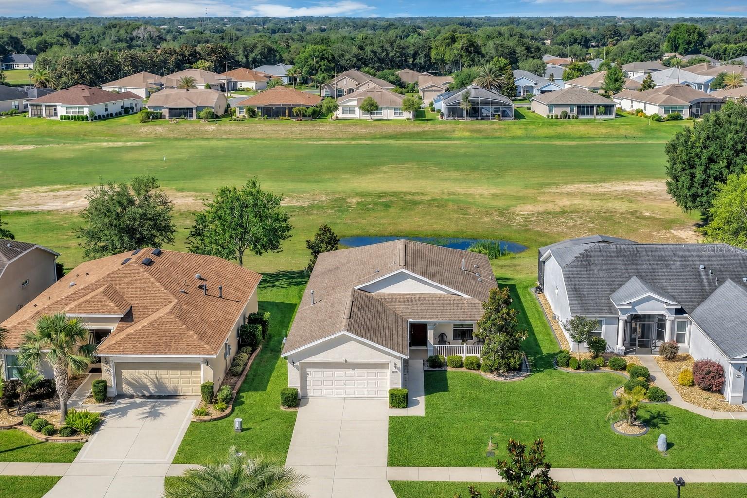 Single Family Residence in LEESBURG, FL - Daniel Dourado