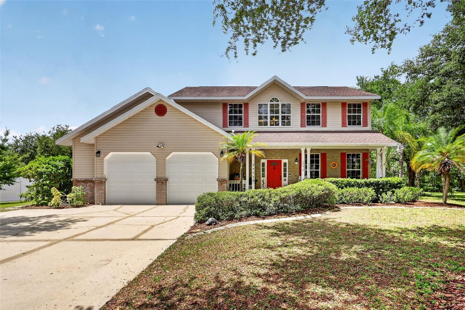 Single Family Residence in BRADENTON, FL - Daniel Dourado