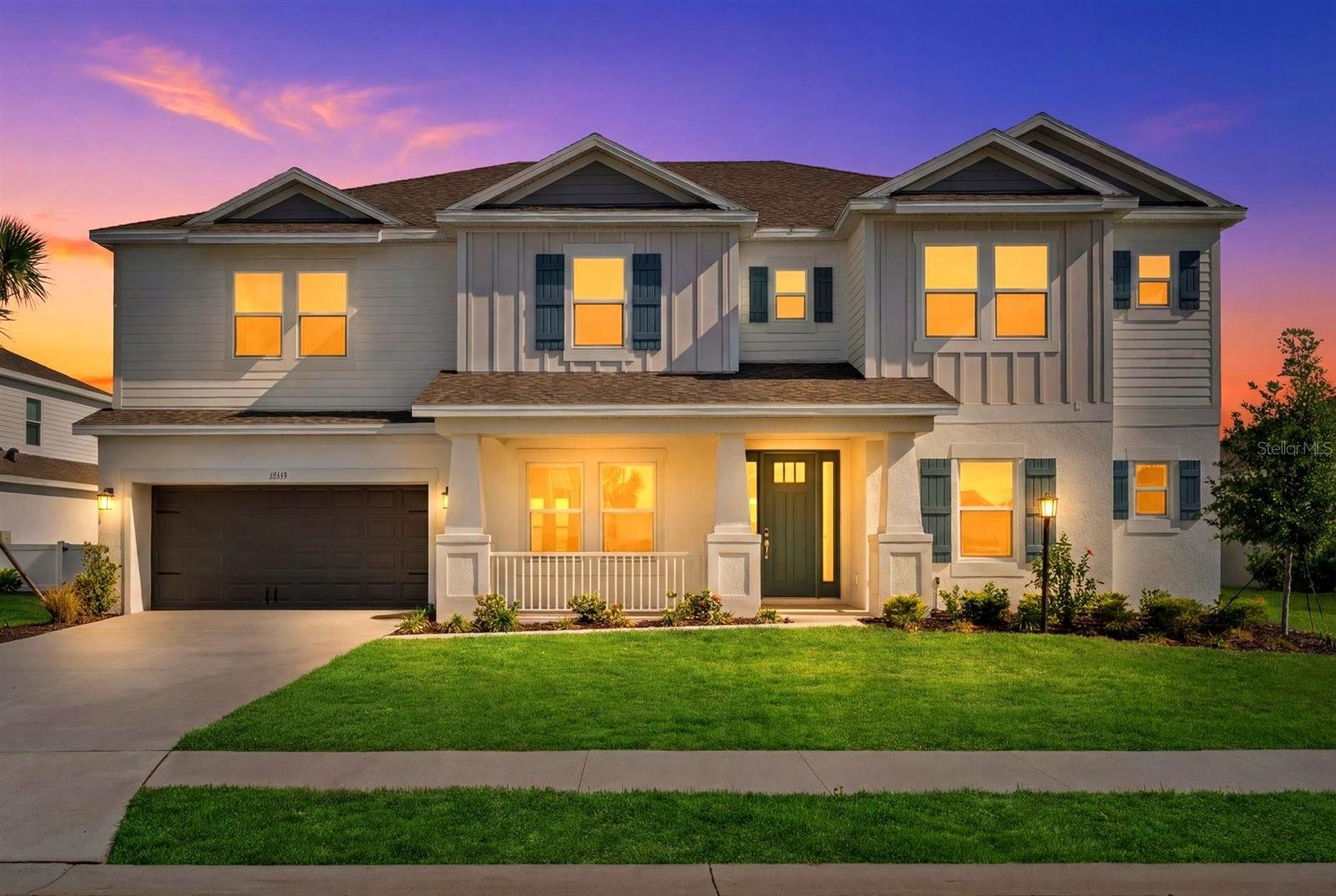Single Family Residence in BRADENTON, FL - Daniel Dourado