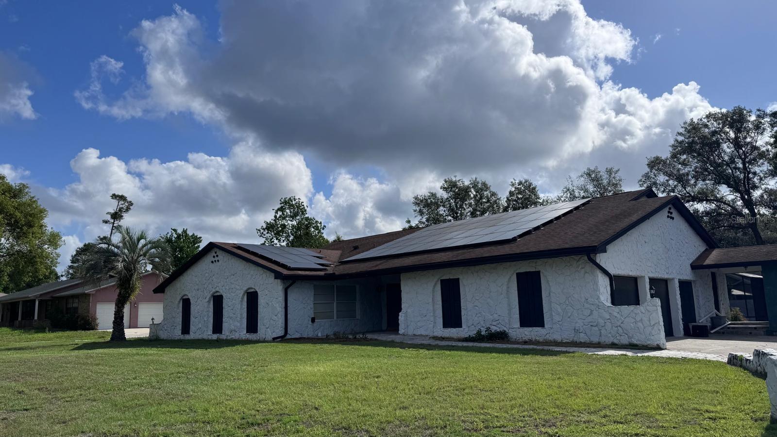 Single Family Residence in ORLANDO, FL - Daniel Dourado