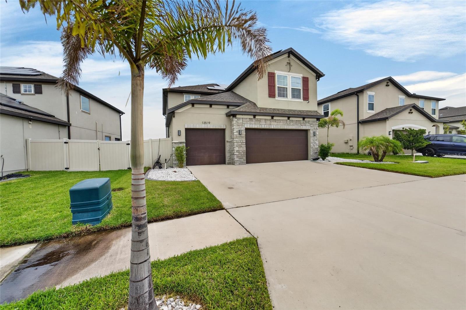 Single Family Residence em RIVERVIEW, FL - Daniel Dourado