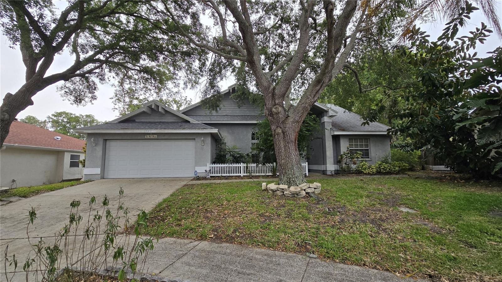 Single Family Residence em TARPON SPRINGS, FL - Daniel Dourado
