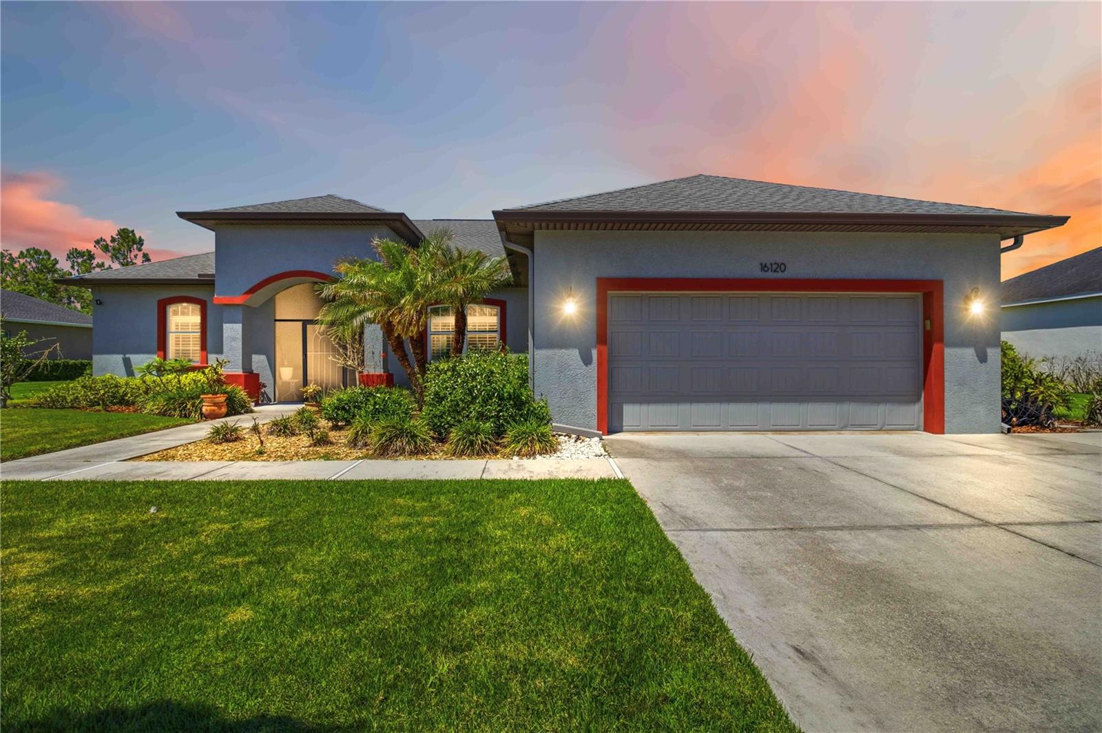 Single Family Residence in PARRISH, FL - Daniel Dourado