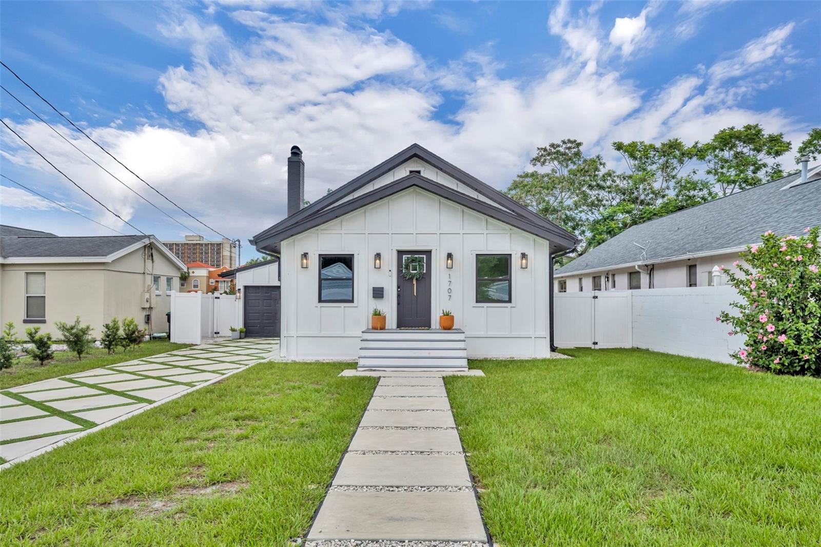 Single Family Residence in WINTER PARK, FL - Daniel Dourado