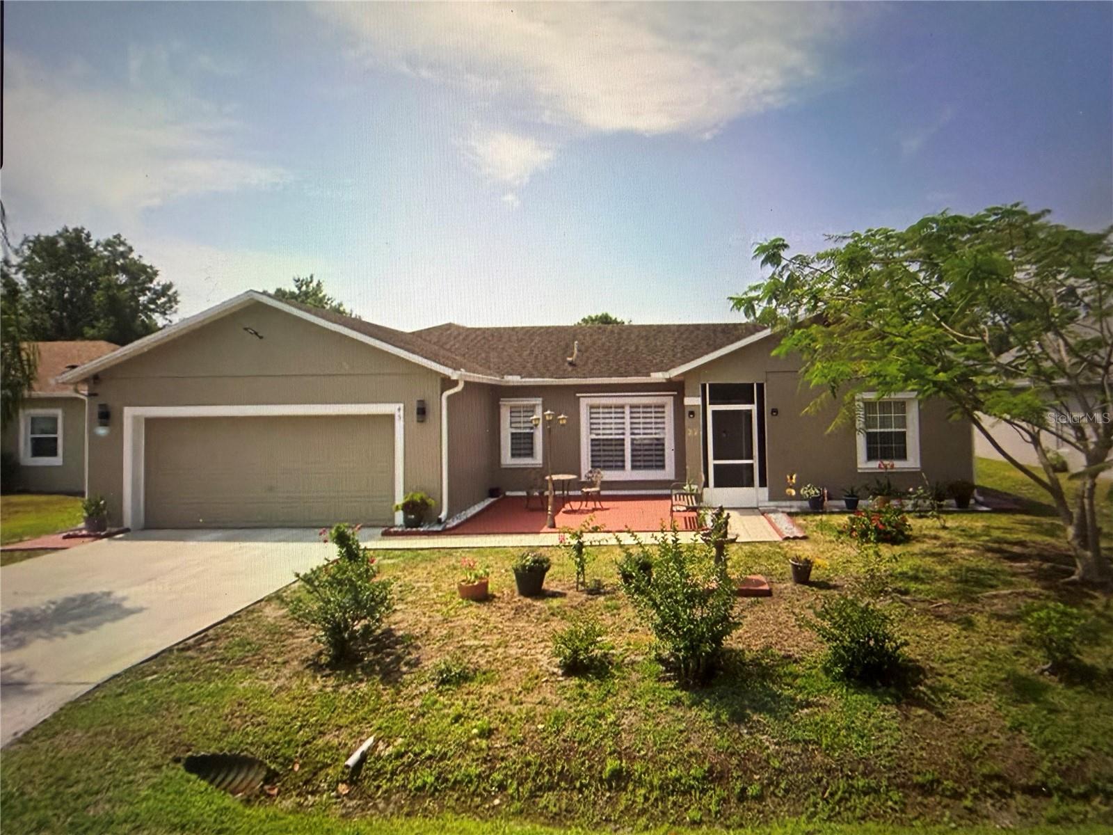 Single Family Residence em KISSIMMEE, FL - Daniel Dourado