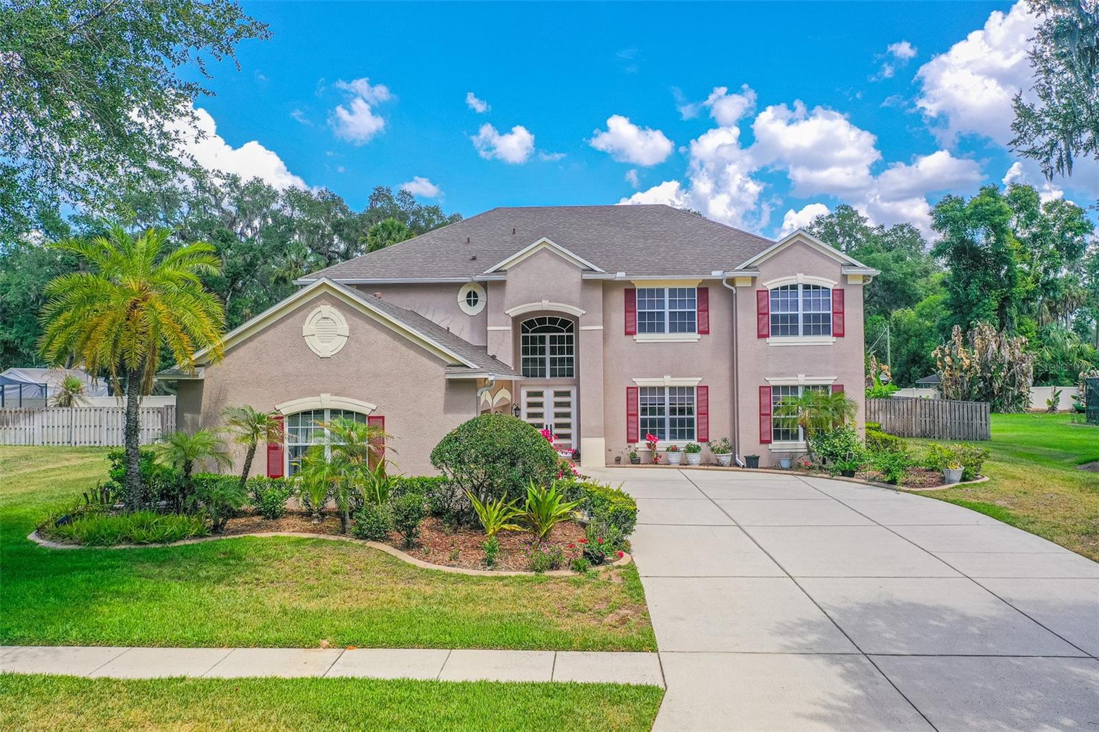 Single Family Residence em SEFFNER, FL - Daniel Dourado