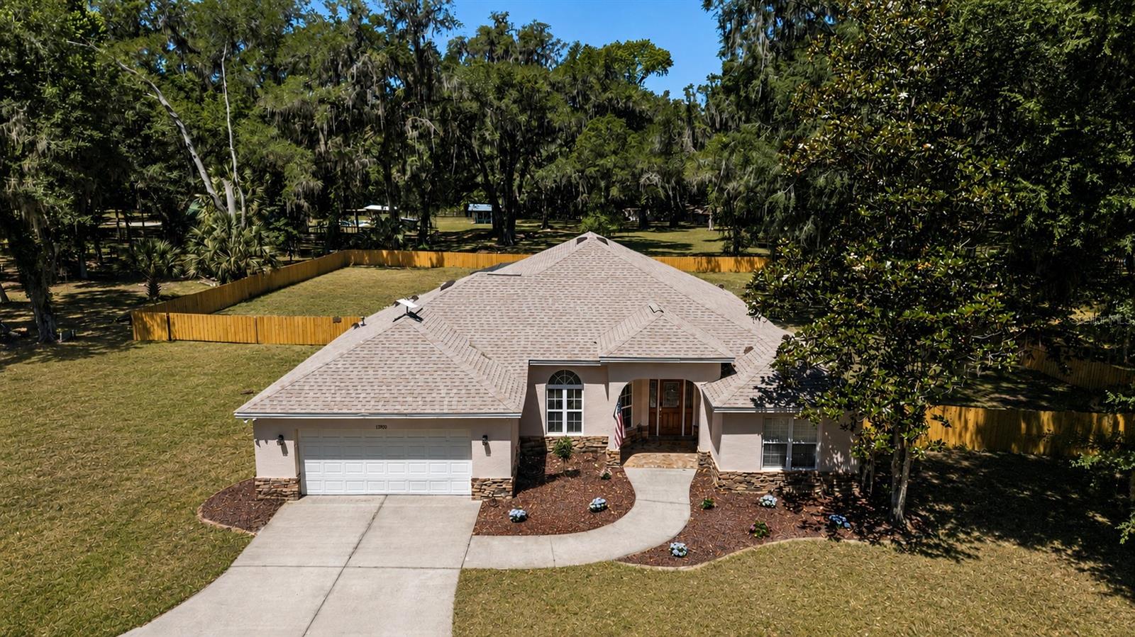 Single Family Residence em ANTHONY, FL - Daniel Dourado