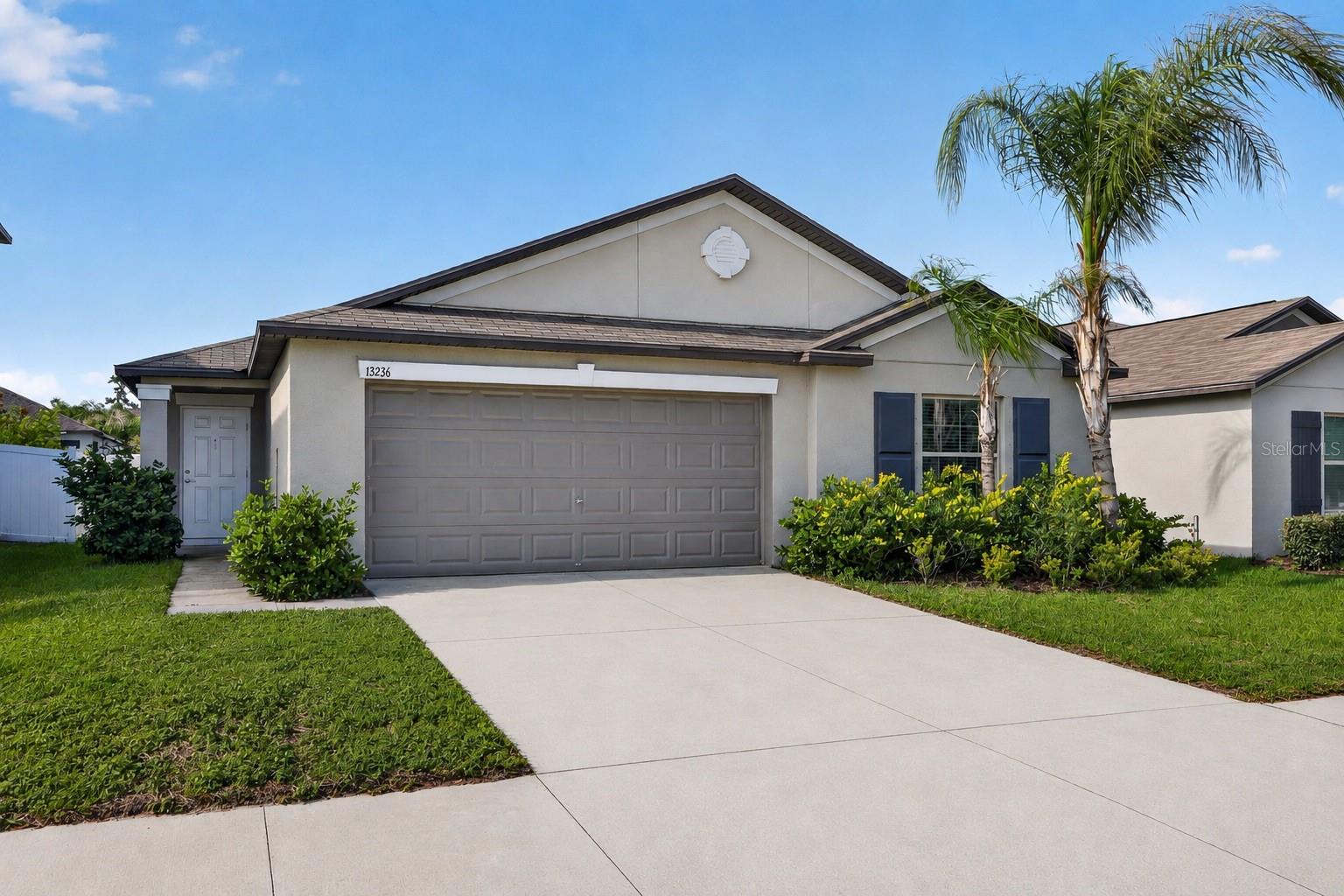 Single Family Residence in RIVERVIEW, FL - Daniel Dourado