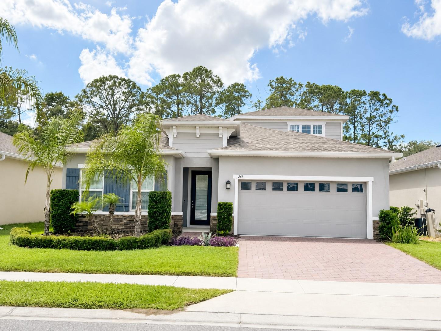 Single Family Residence em DAVENPORT, FL - Daniel Dourado