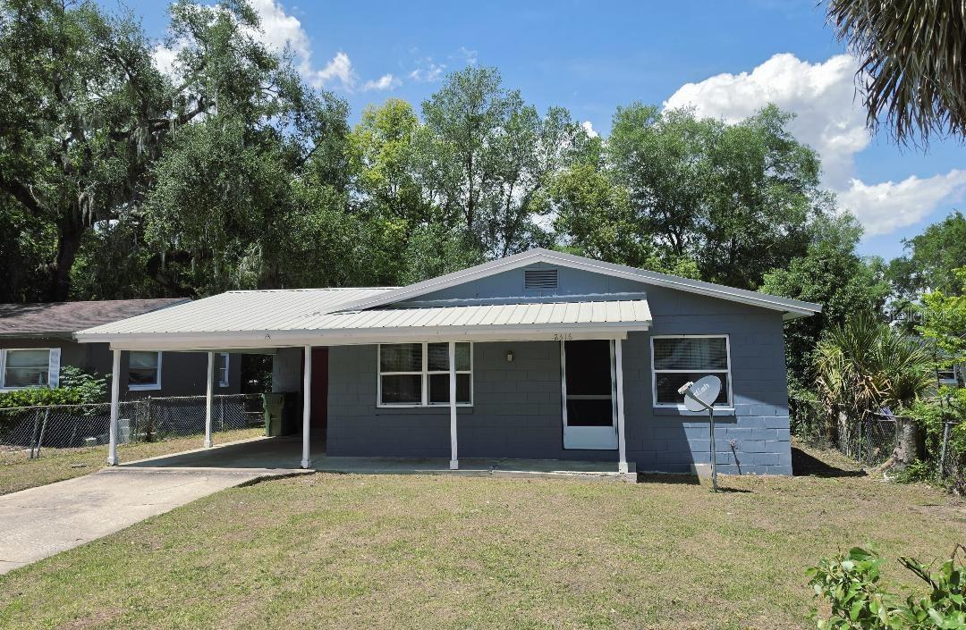 Single Family Residence in LEESBURG, FL - Daniel Dourado