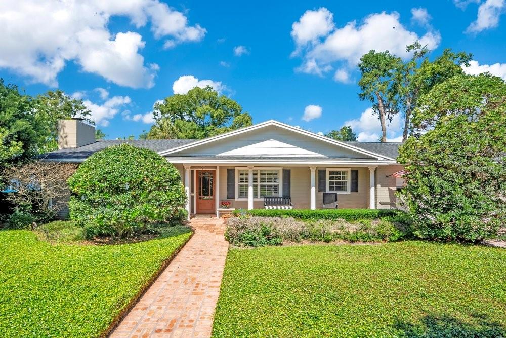 Single Family Residence in MAITLAND, FL - Daniel Dourado
