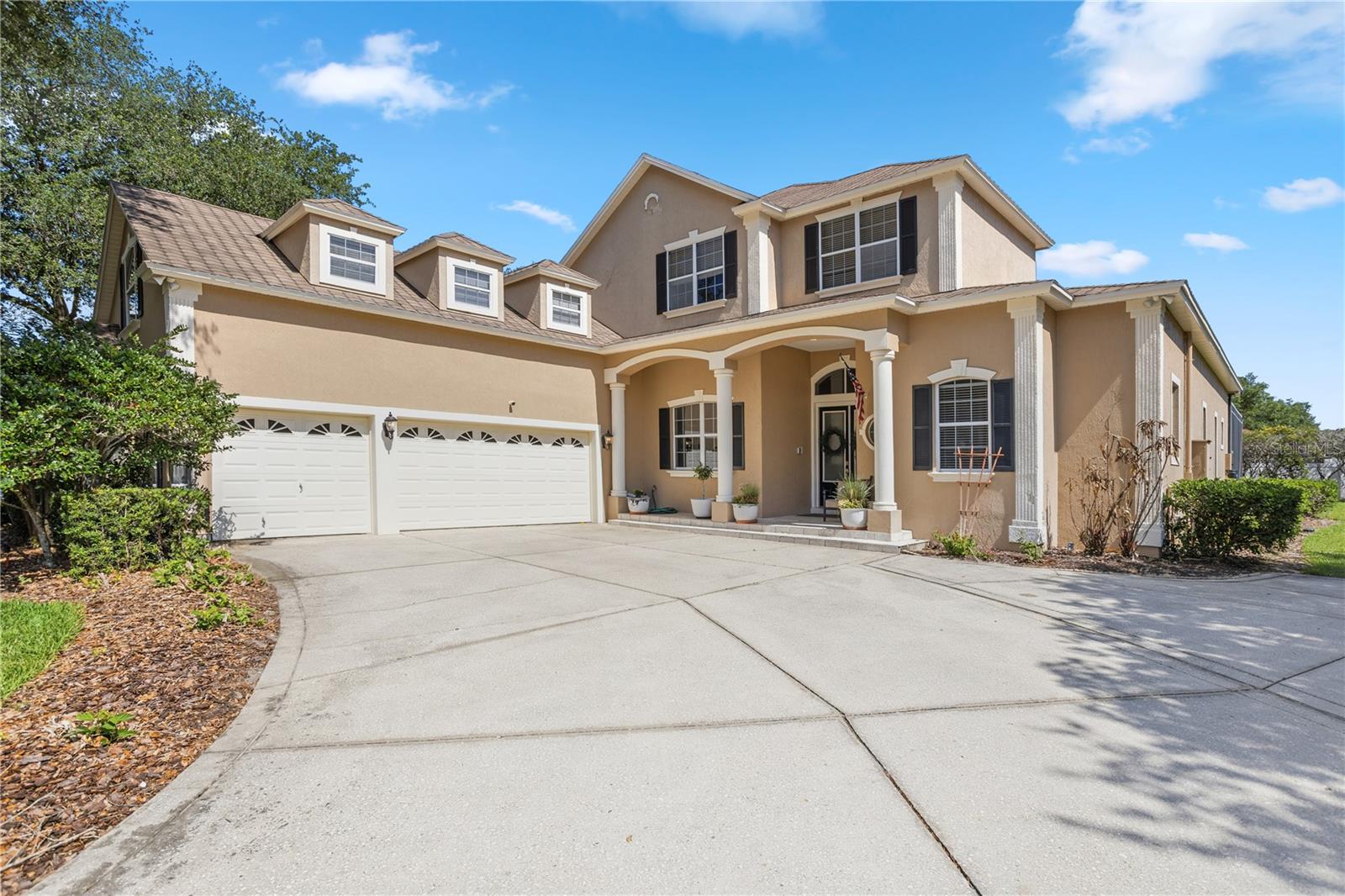 Single Family Residence in WINDERMERE, FL - Daniel Dourado