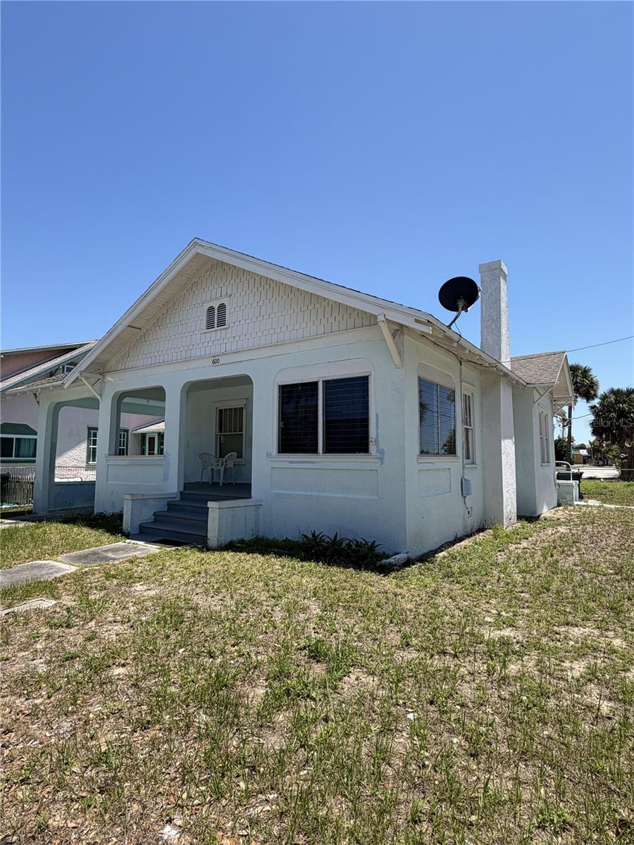 Single Family Residence em DAYTONA BEACH, FL - Daniel Dourado