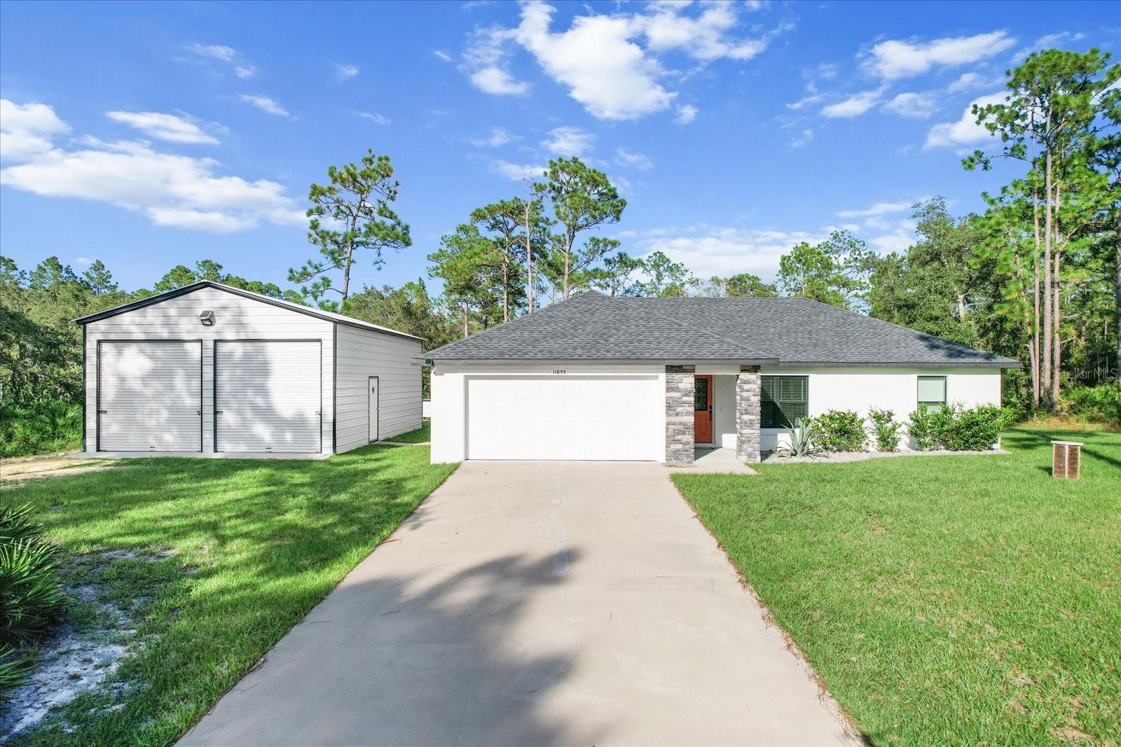 Single Family Residence in CRYSTAL RIVER, FL - Daniel Dourado