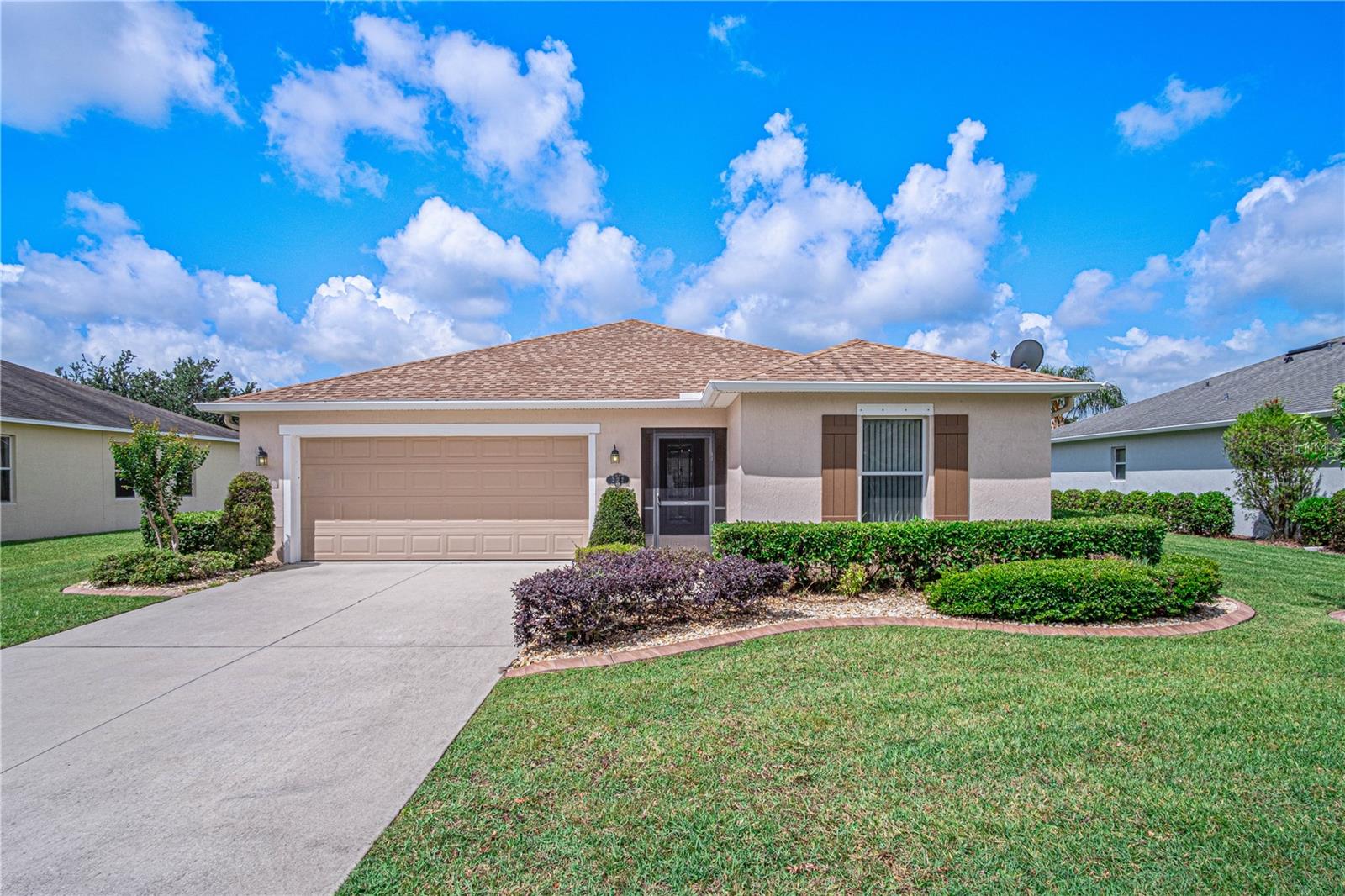 Single Family Residence em DAYTONA BEACH, FL - Daniel Dourado