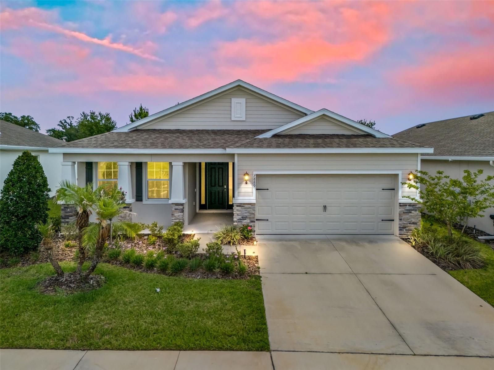 Single Family Residence in WILDWOOD, FL - Daniel Dourado