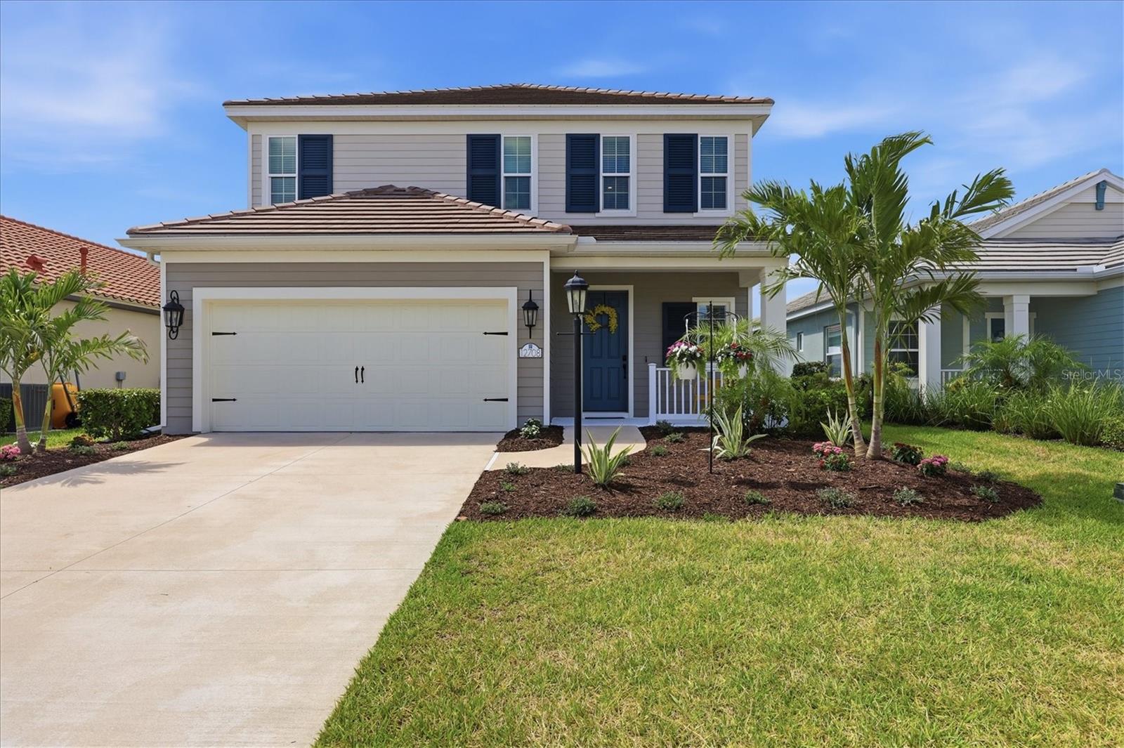 Single Family Residence in BRADENTON, FL - Daniel Dourado