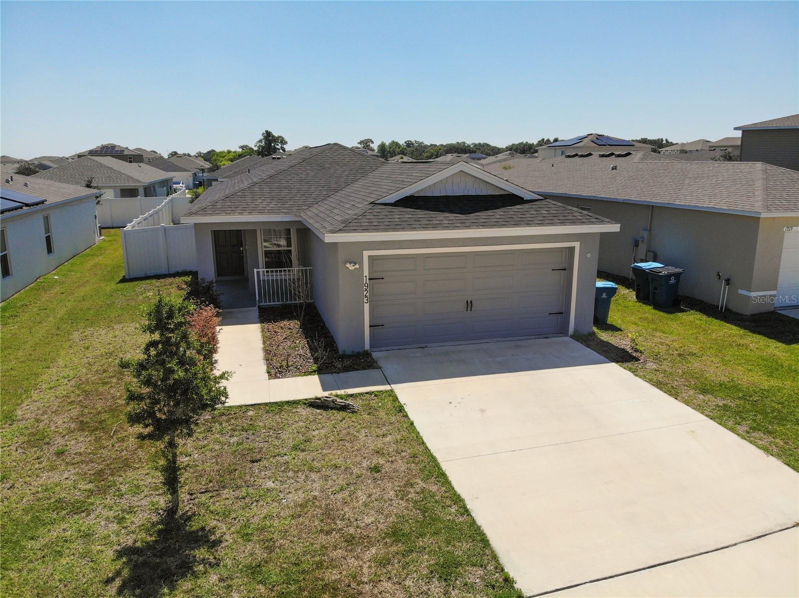 Single Family Residence em EAGLE LAKE, FL - Daniel Dourado