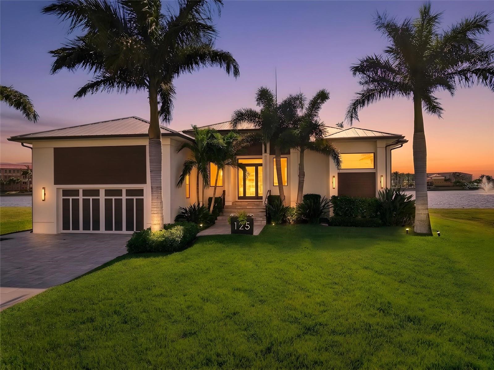 Single Family Residence in PUNTA GORDA, FL - Daniel Dourado