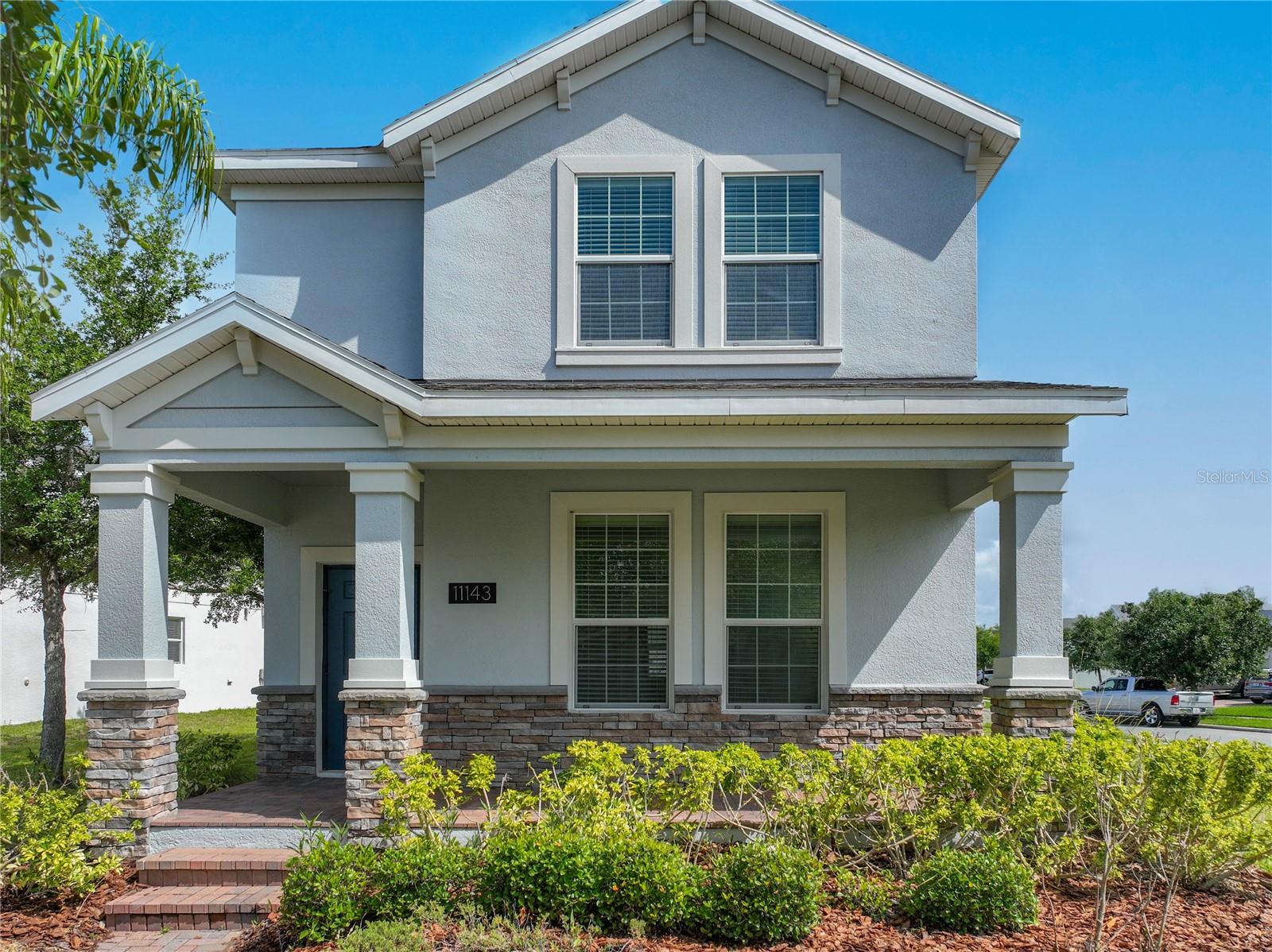 Single Family Residence in ORLANDO, FL - Daniel Dourado