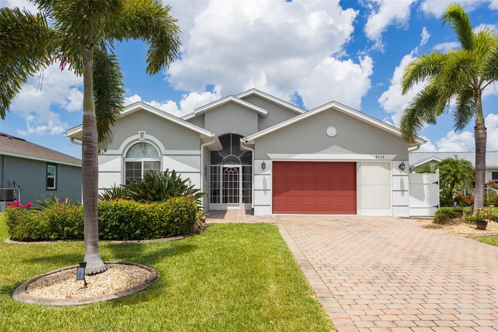 Single Family Residence in PUNTA GORDA, FL - Daniel Dourado