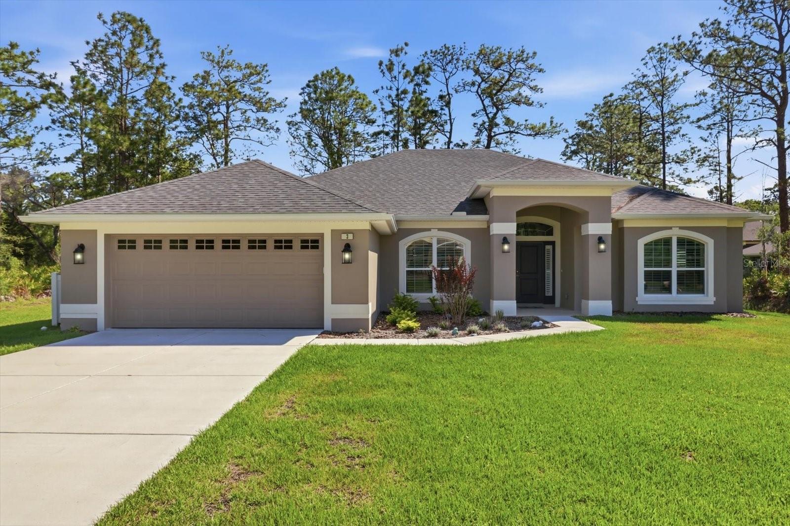 Single Family Residence in HOMOSASSA, FL - Daniel Dourado