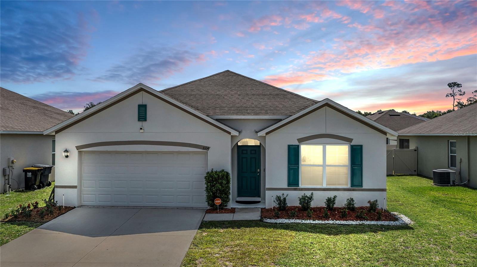 Single Family Residence em DAVENPORT, FL - Daniel Dourado