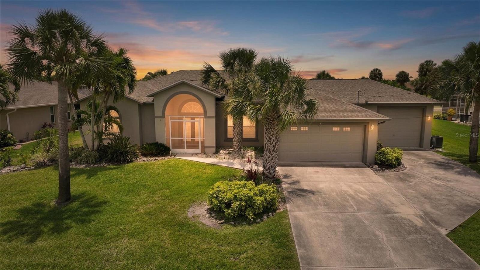 Single Family Residence in ROTONDA WEST, FL - Daniel Dourado