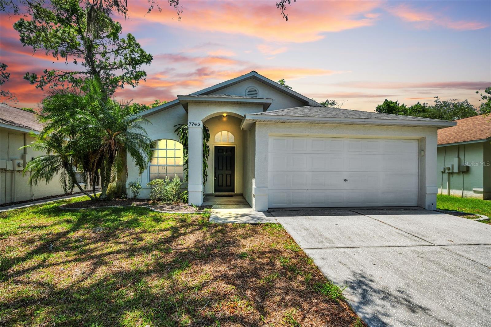 Single Family Residence em NEW PORT RICHEY, FL - Daniel Dourado