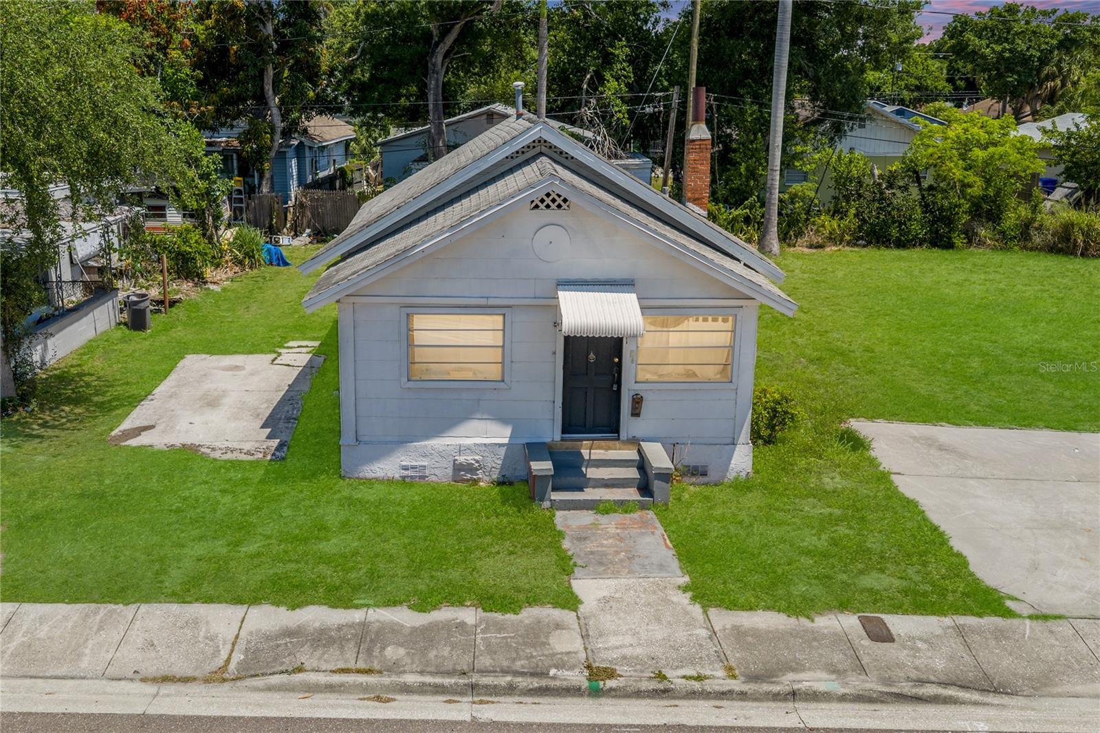 Single Family Residence em ST PETERSBURG, FL - Daniel Dourado
