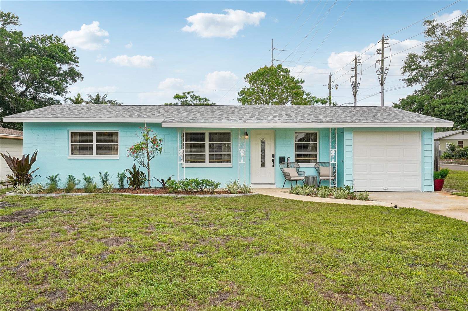 Single Family Residence em ST PETERSBURG, FL - Daniel Dourado