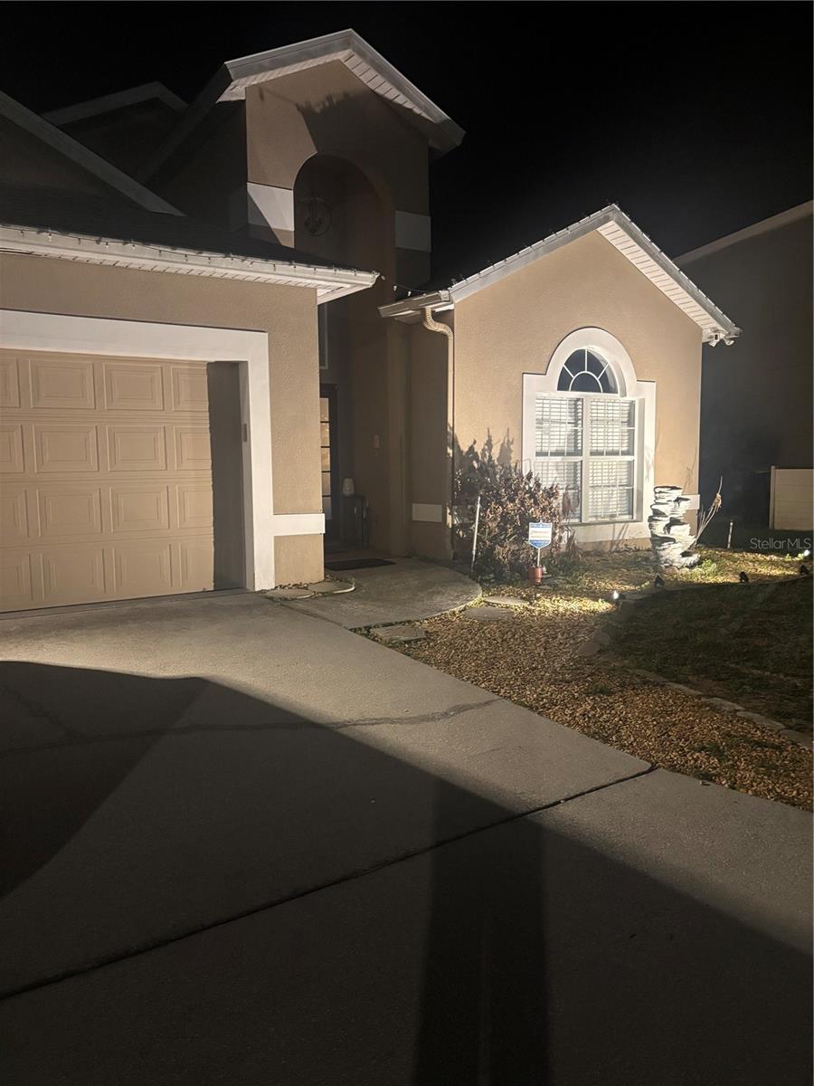Single Family Residence em DAVENPORT, FL - Daniel Dourado