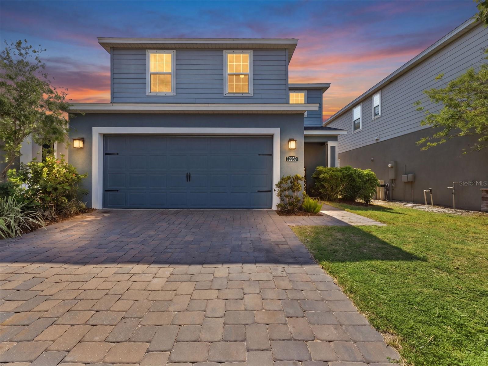 Single Family Residence in RIVERVIEW, FL - Daniel Dourado