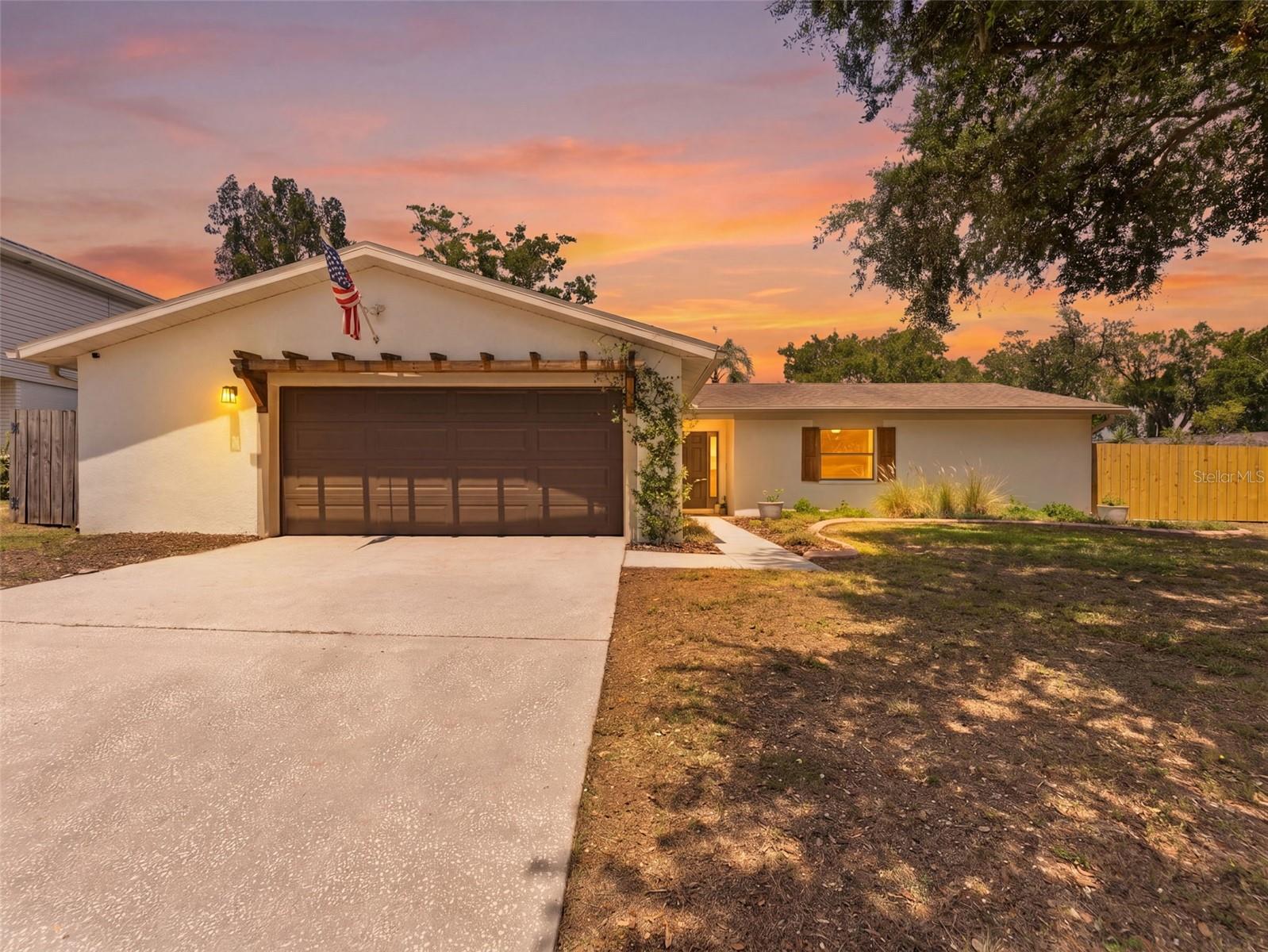Single Family Residence em BRANDON, FL - Daniel Dourado