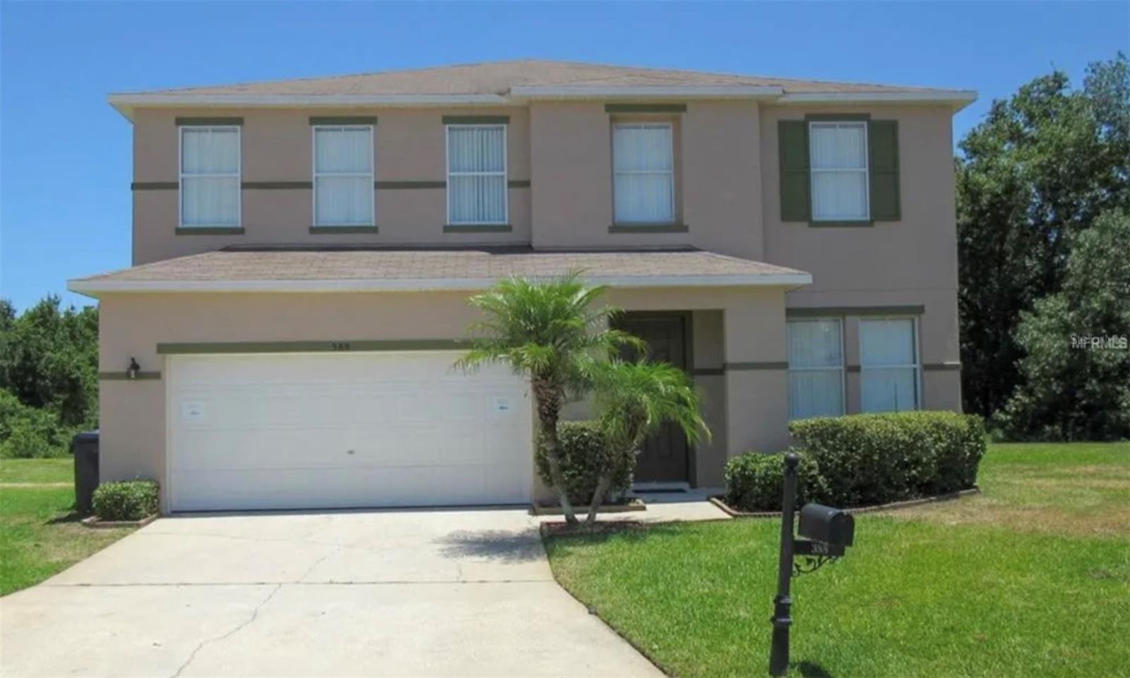 Single Family Residence em DAVENPORT, FL - Daniel Dourado