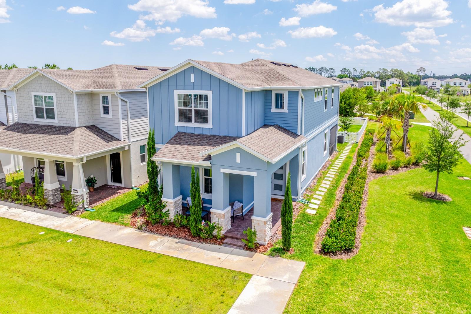 Single Family Residence in DEBARY, FL - Daniel Dourado