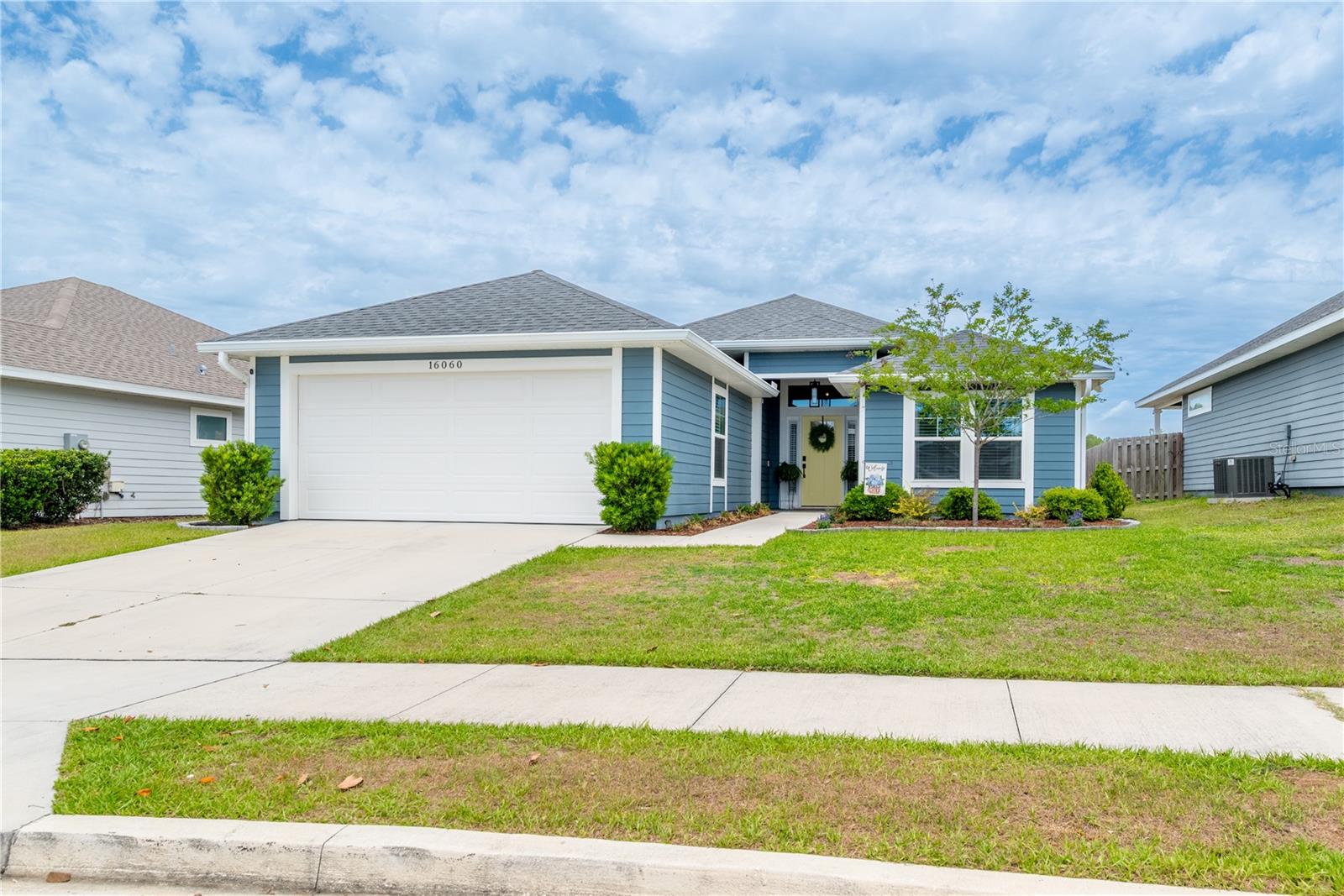 Single Family Residence em ALACHUA, FL - Daniel Dourado