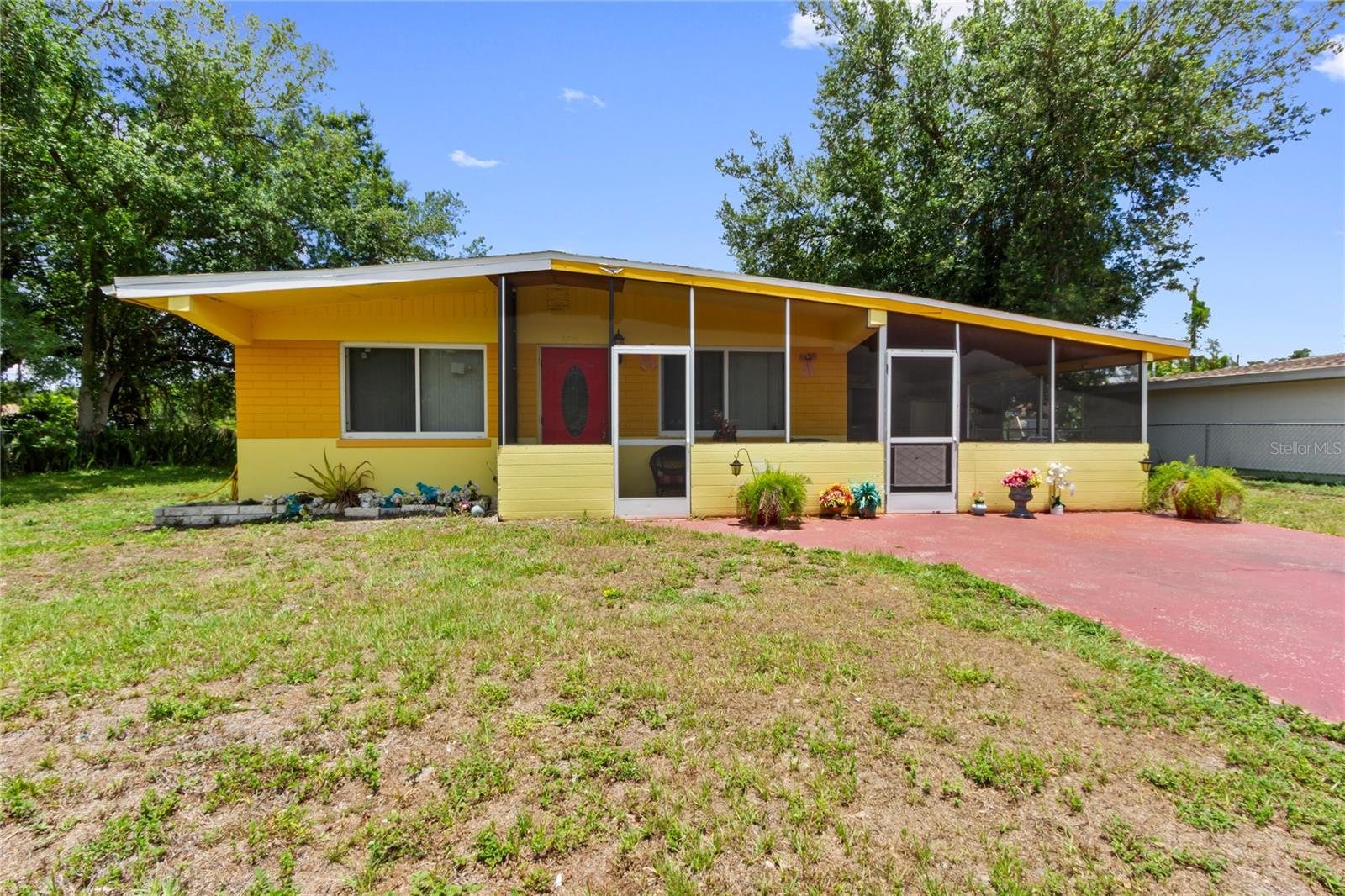 Single Family Residence em FORT MYERS, FL - Daniel Dourado