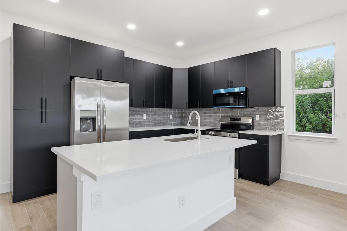 Single Family Residence in ROTONDA WEST, FL - Daniel Dourado