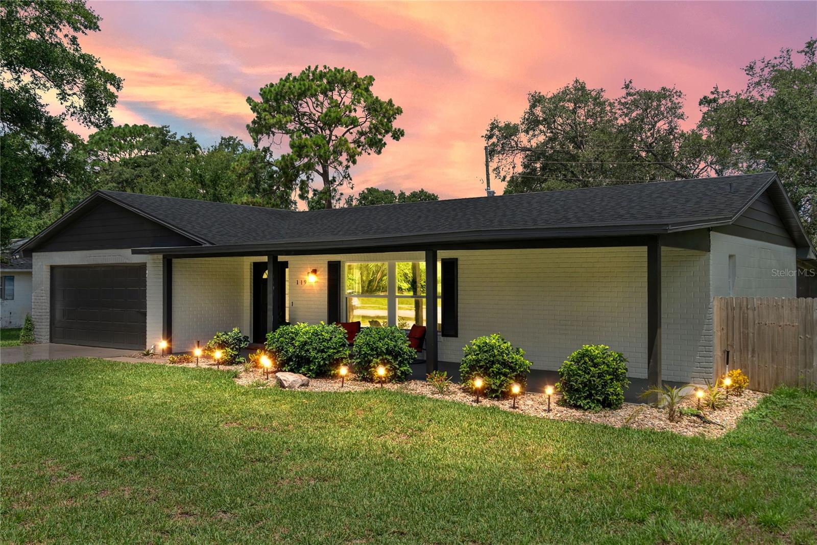 Single Family Residence em ALTAMONTE SPRINGS, FL - Daniel Dourado