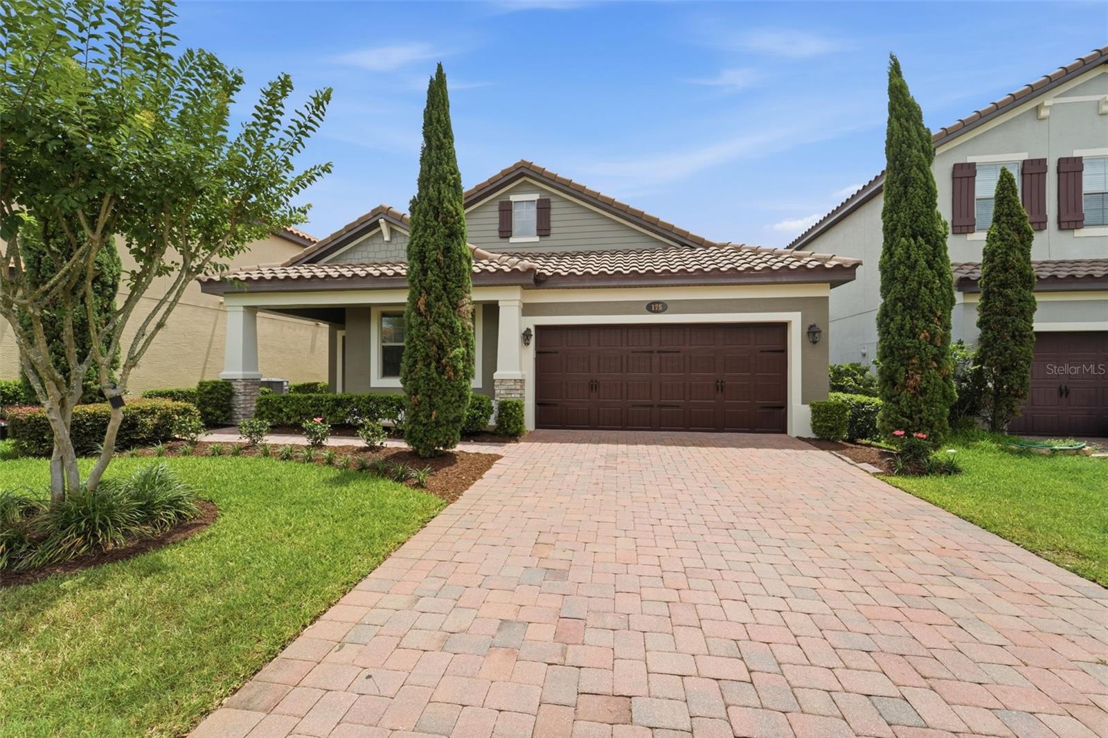 Single Family Residence in DEBARY, FL - Daniel Dourado