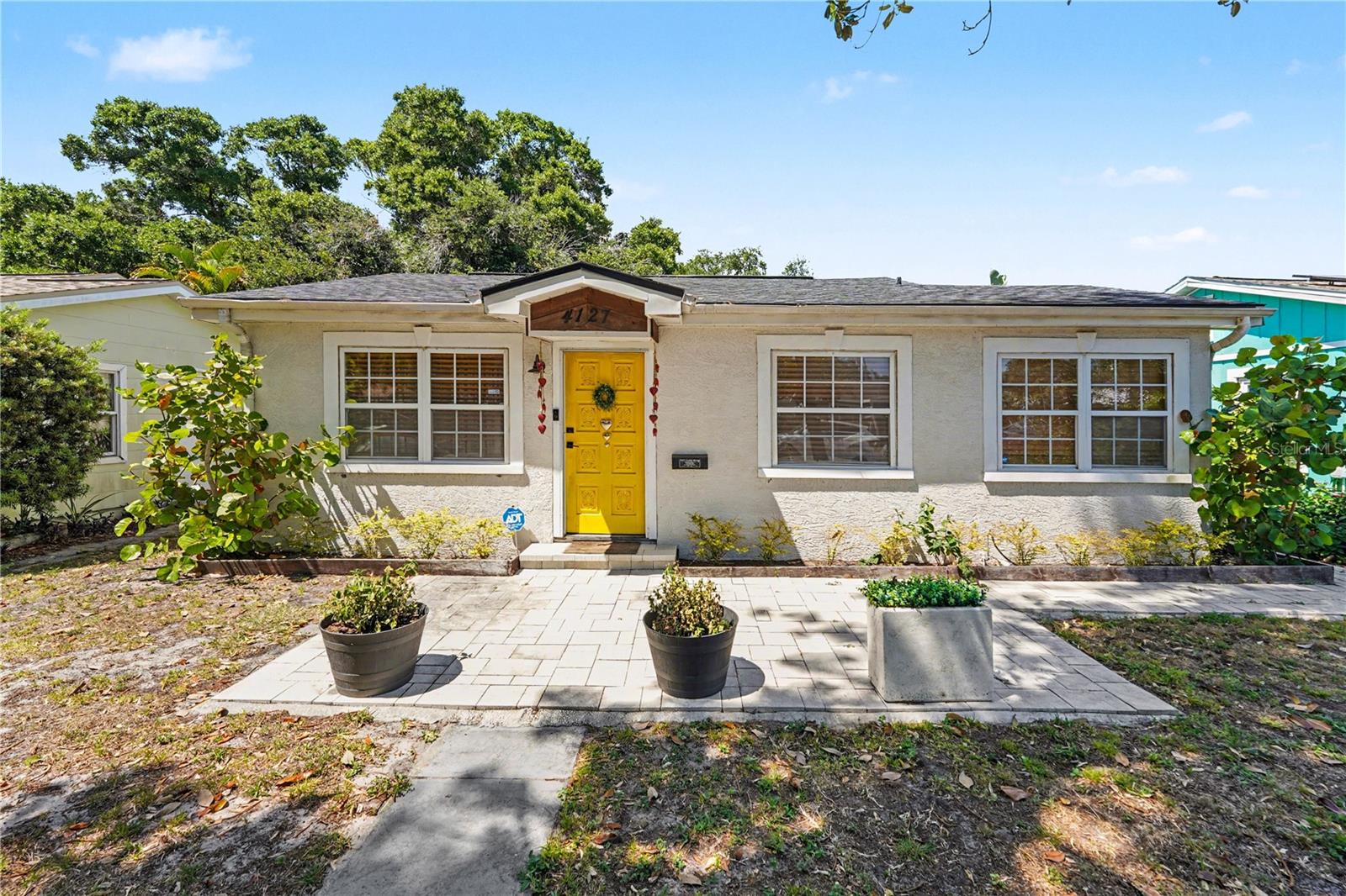 Single Family Residence em ST PETERSBURG, FL - Daniel Dourado
