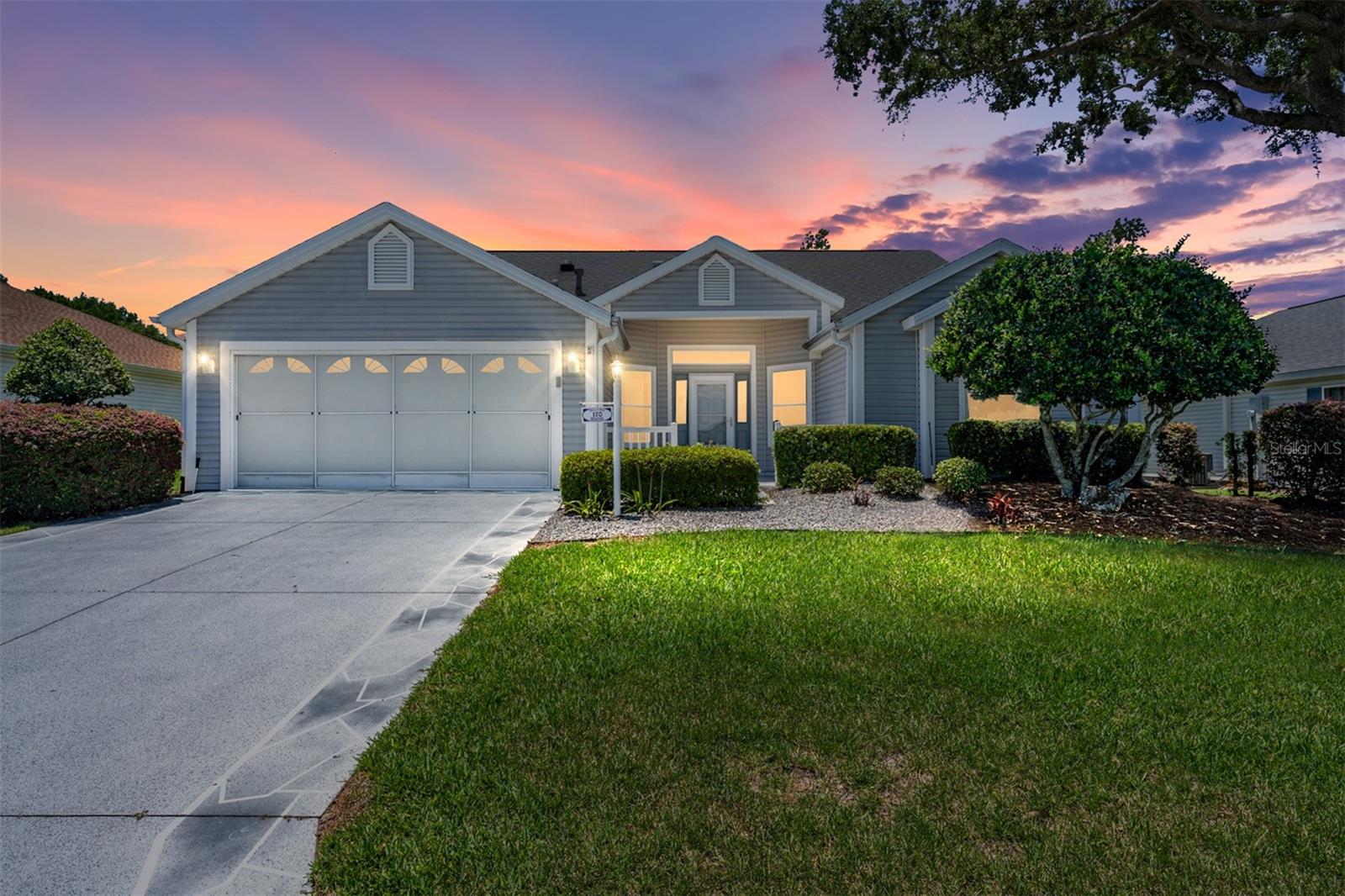 Single Family Residence in THE VILLAGES, FL - Daniel Dourado
