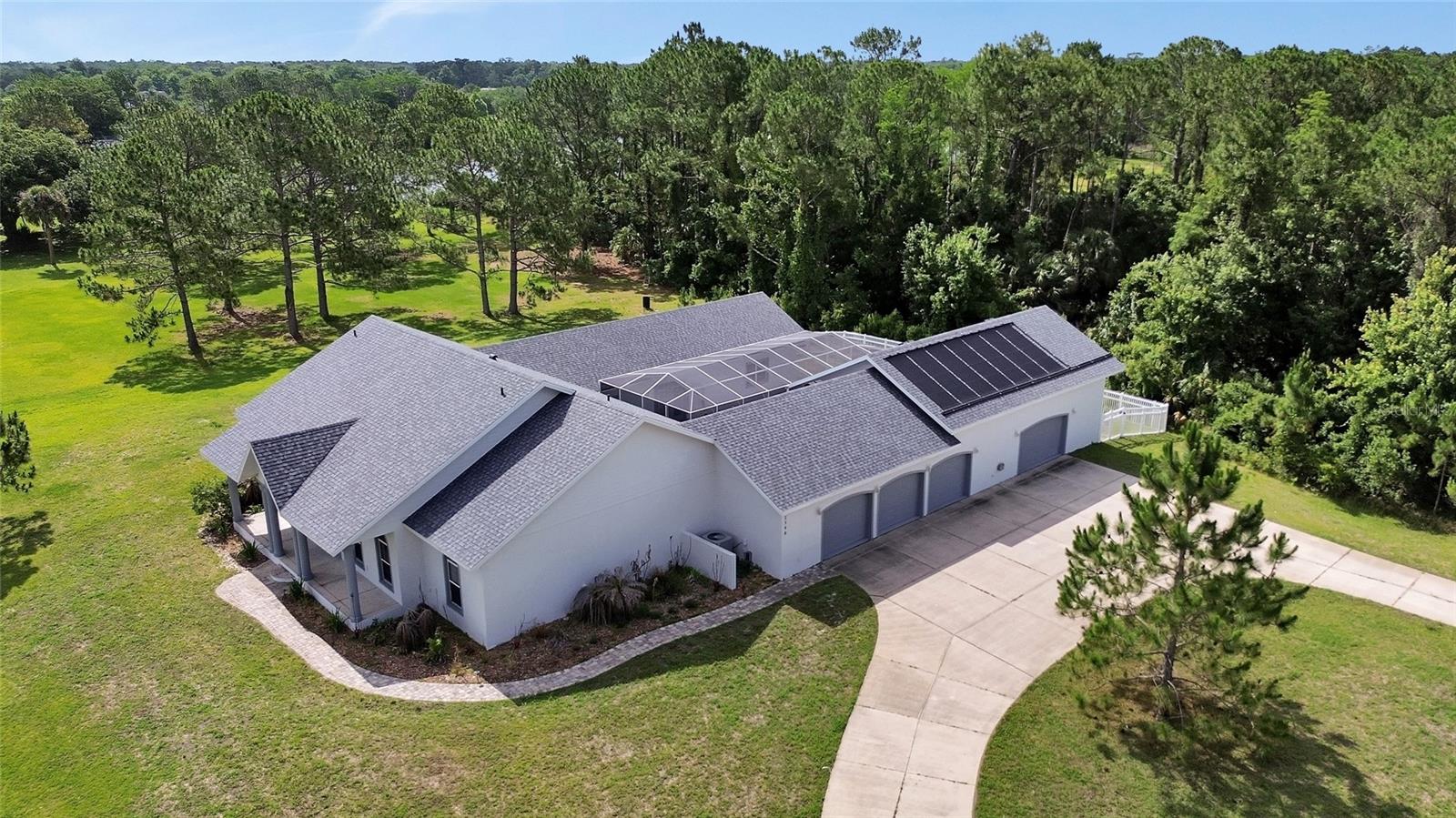 Single Family Residence in NEW SMYRNA BEACH, FL - Daniel Dourado