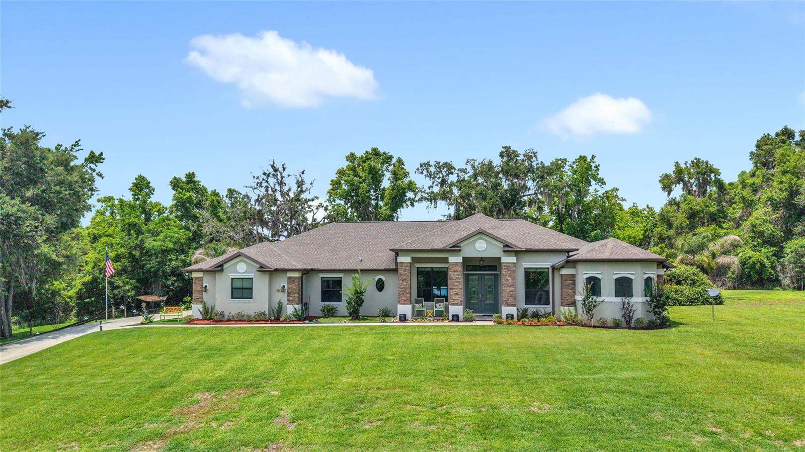 Single Family Residence em BROOKSVILLE, FL - Daniel Dourado