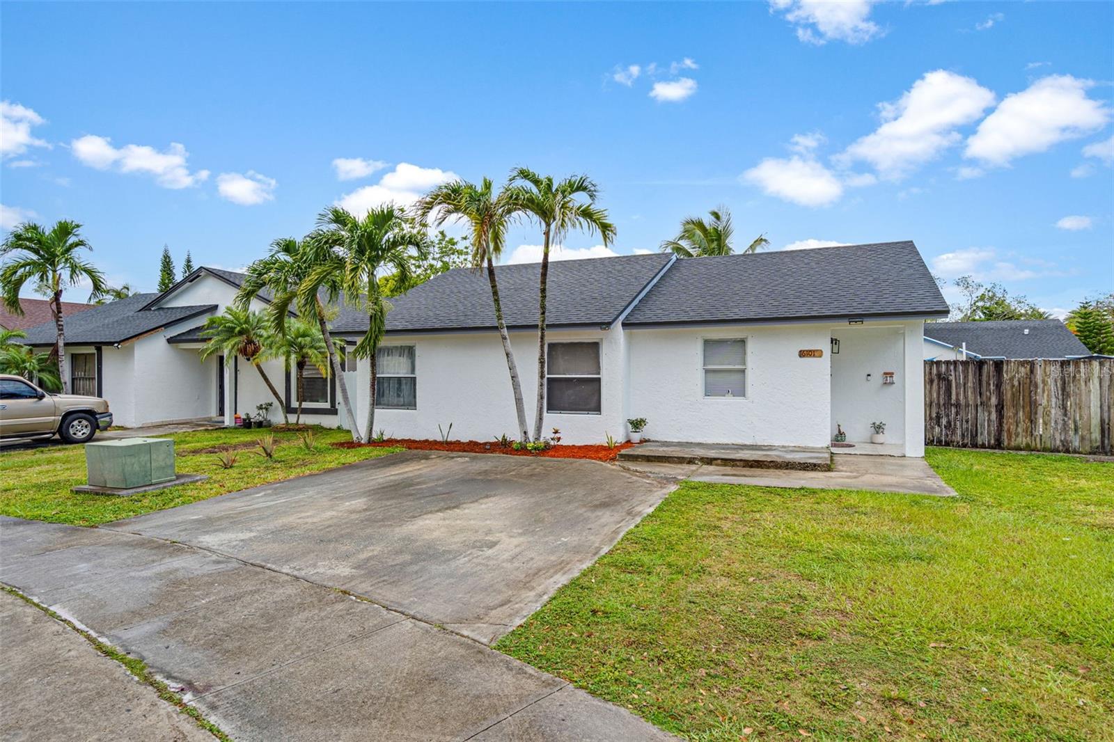 Single Family Residence em HOMESTEAD, FL - Daniel Dourado