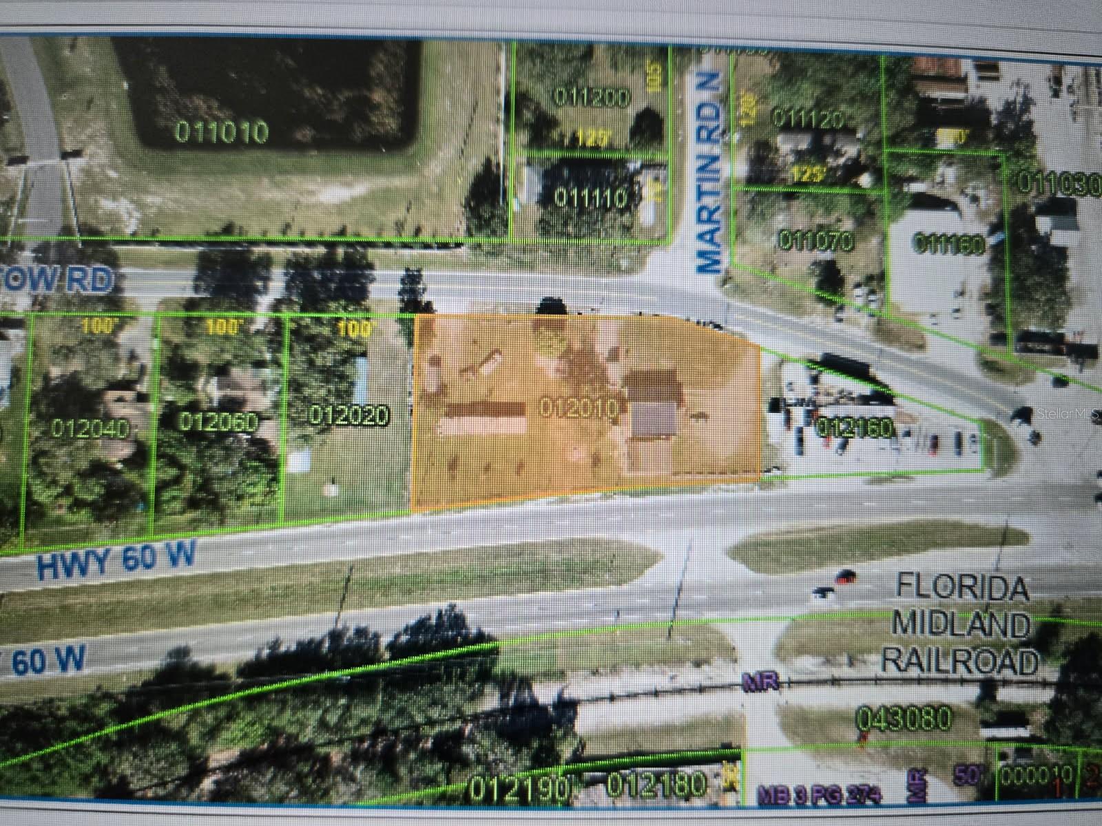 Quadruplex em LAKE WALES, FL - Daniel Dourado