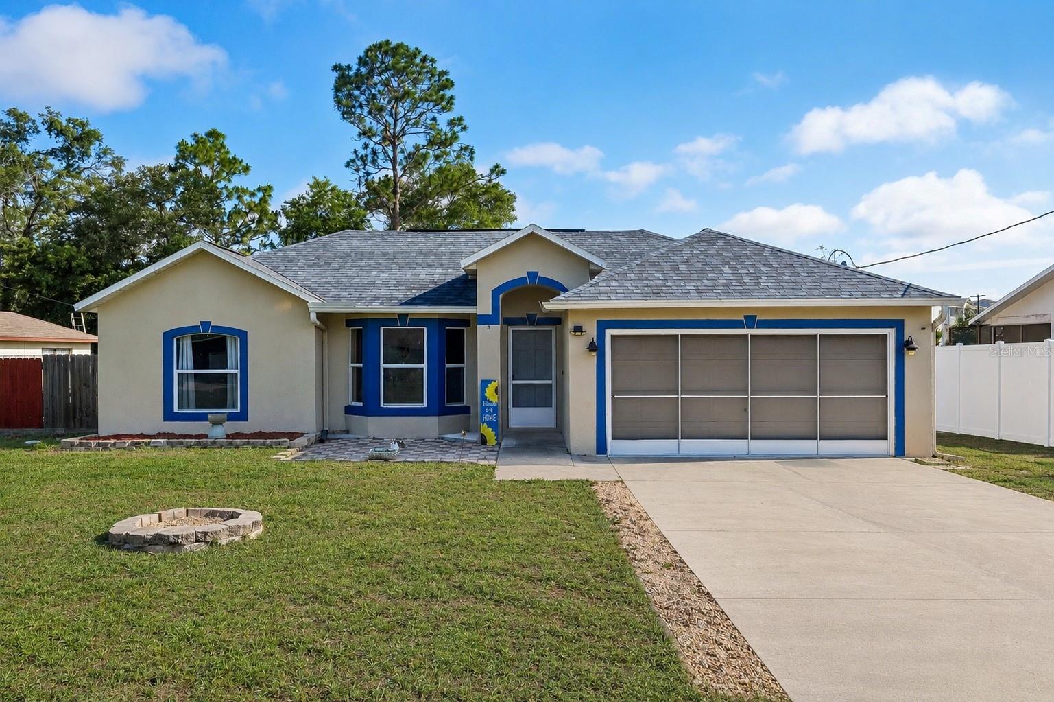 Single Family Residence em SPRING HILL, FL - Daniel Dourado
