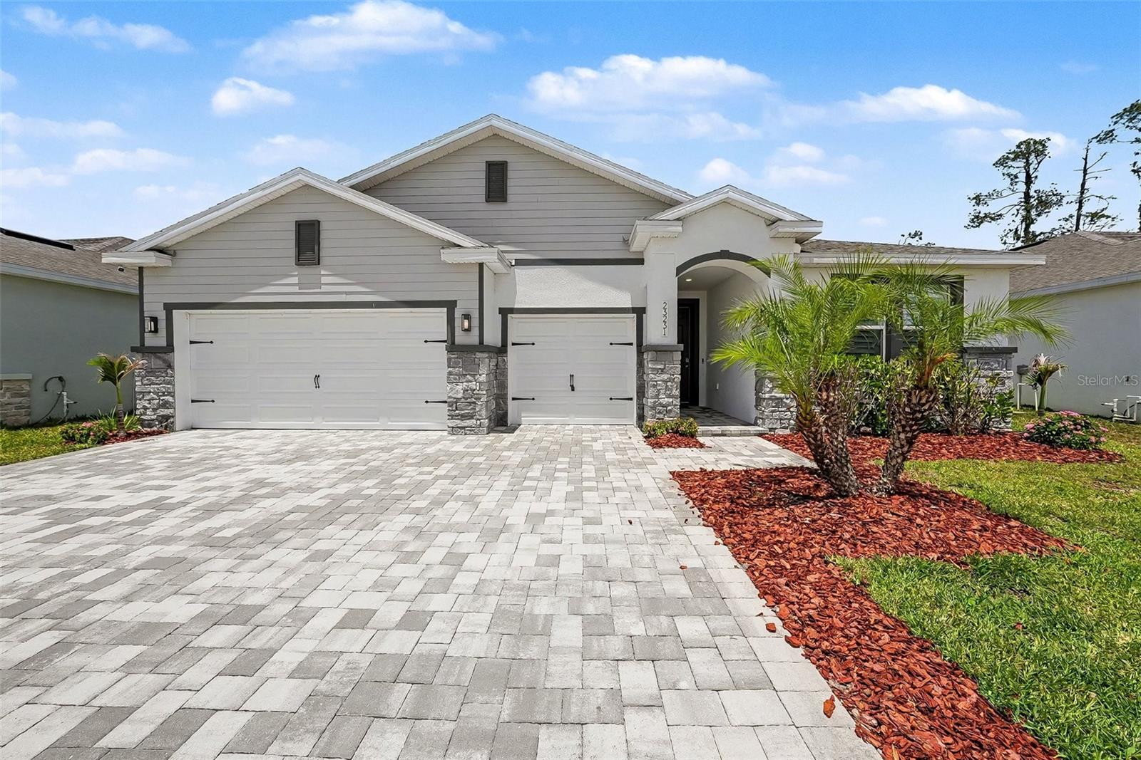Single Family Residence em LUTZ, FL - Daniel Dourado