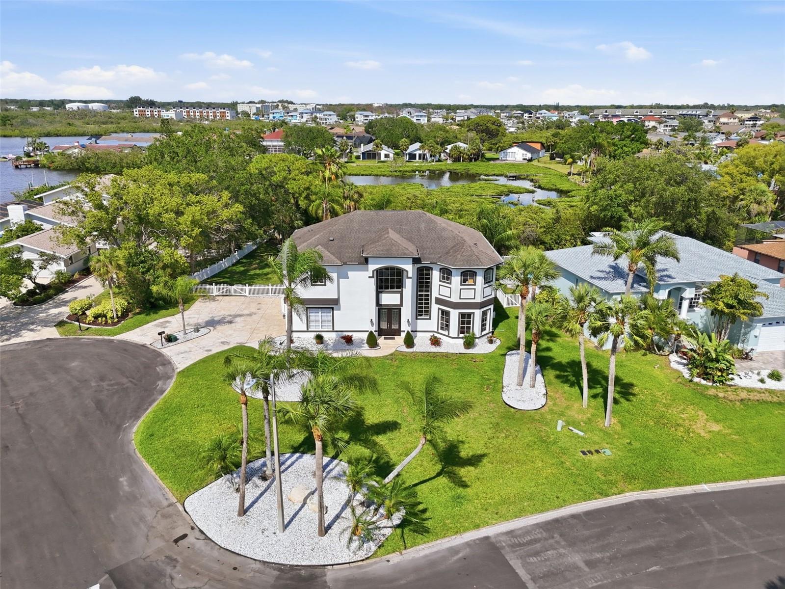 Single Family Residence em NEW PORT RICHEY, FL - Daniel Dourado